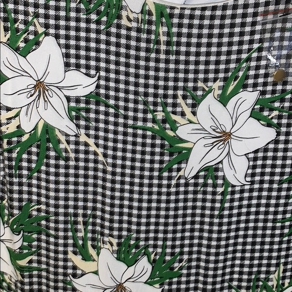 Lulu’s Open Back Mini Dress - Picture 7 of 7